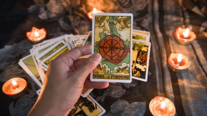 Tarot card reading for October 25, 2026: Spend quality time with loved ones