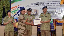 CISF Constable who chased passenger with suspicious bag at Delhi Metro Station rewarded