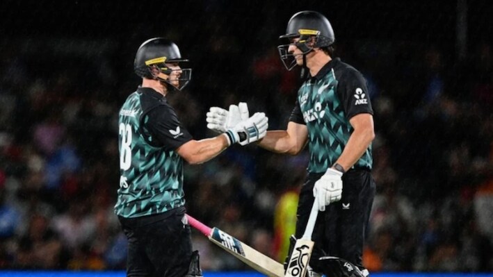 IND vs NZ, 2nd T20I: Glenn Phillips and Bevon Jacobs power New Zealand to 180/5 after early collapse