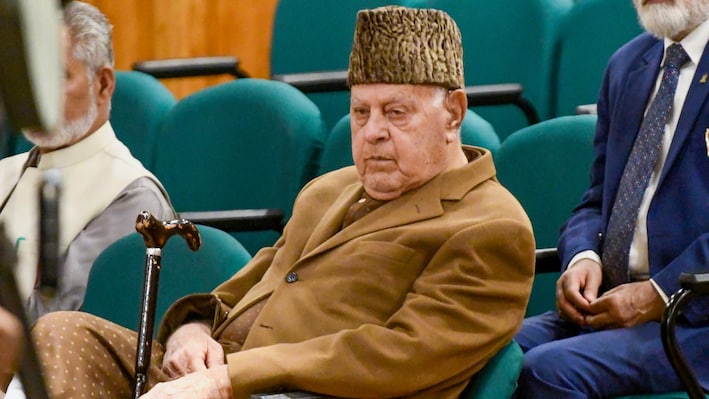 ‘India’s intentions not right’: Farooq Abdullah credits Pakistan over Kashmir, recalls past massacres and warns J&K to unite against Delhi