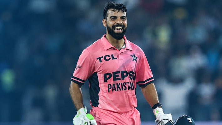 Shadab Khan's heroic maiden century powers Pakistan to thrilling 1-wicket win over England