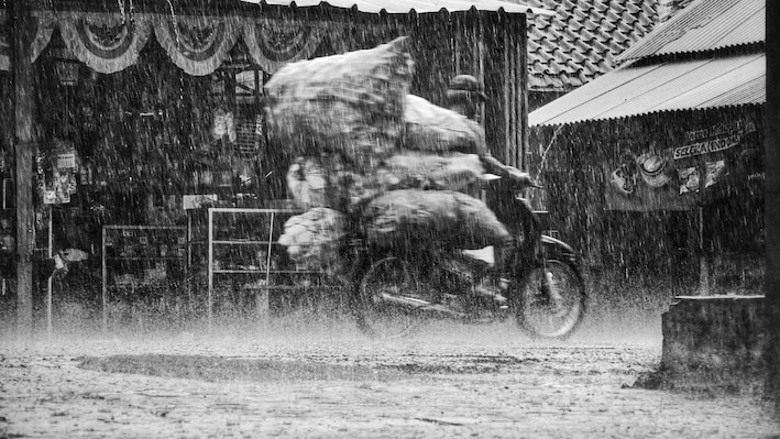 Schools open in Tamil Nadu, despite IMD heavy rain alert; Parents demand holiday