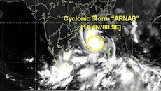 With winds speed up to 140 kmph, monster cyclone Arnab to make landfall on Oct 28 – which coastal districts face worst wrath?