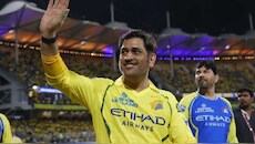 MS Dhoni issues health advice to Gen Z: Warns against high-carb diets, lifestyles and fast-food habits | VIDEO