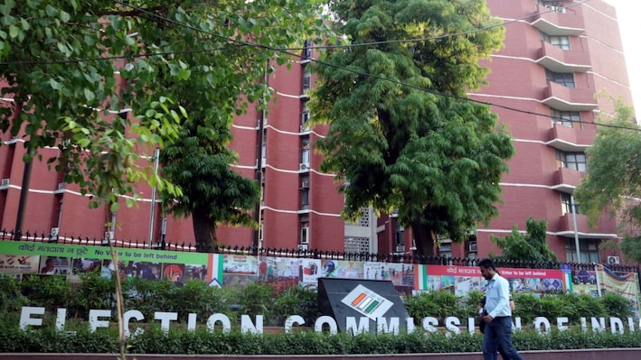 ‘SIR orders were unanimous’: ECI tells Supreme Court, defends Gyanesh Kumar