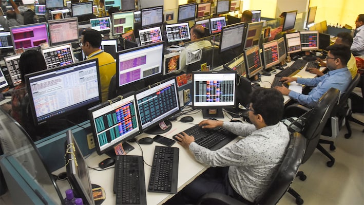 CA Manish Malhotra explains how Kwala Intel helps in analysing stock market data and compare companies