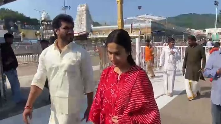 Rajinikanth’s daughter Aishwarya offers prayers at Tirupati temple