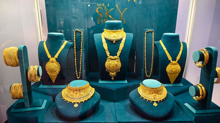 Gold rates dipped on Oct 31: Check Prices in Delhi, Mumbai, and other cities